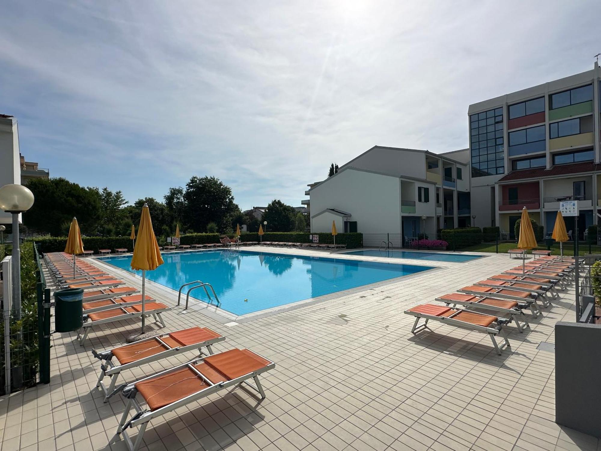 Villaggio Luna Swimmingpool- Agenzia Cocal كاوْرلي المظهر الخارجي الصورة